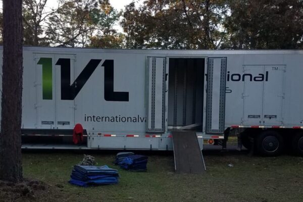 International van lines truck