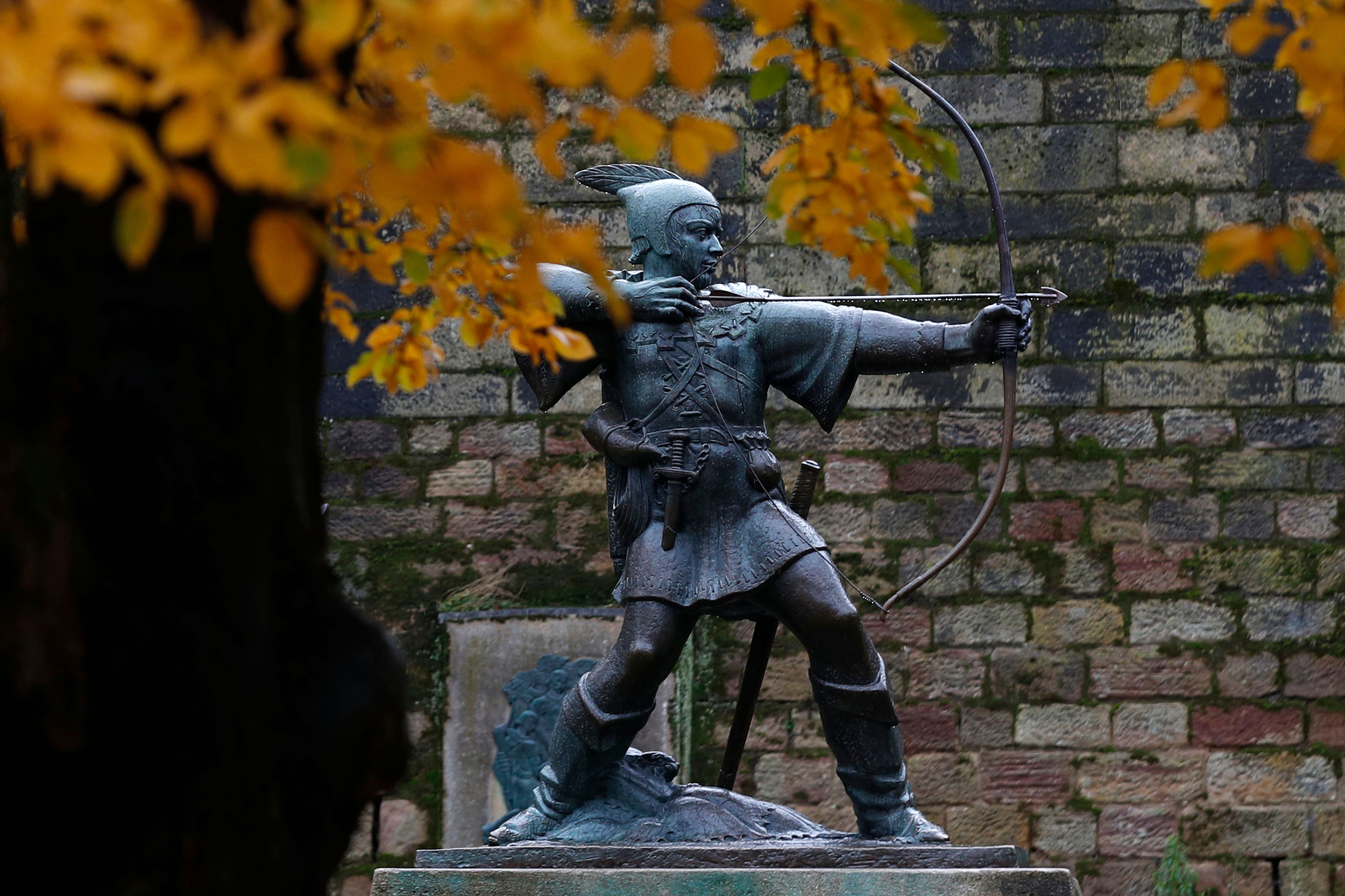 Statue of Robin Hood